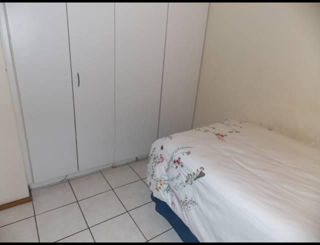 2 bed property for sale in COMET
